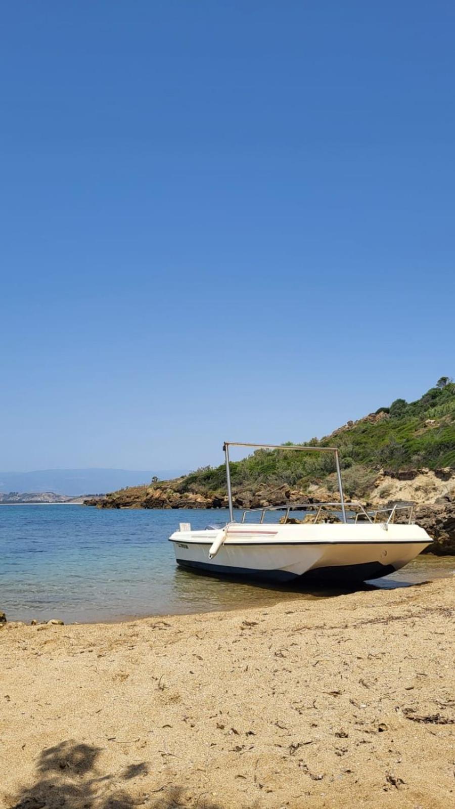 Camping Dell'Uva Hotel Le Castella  Exterior photo
